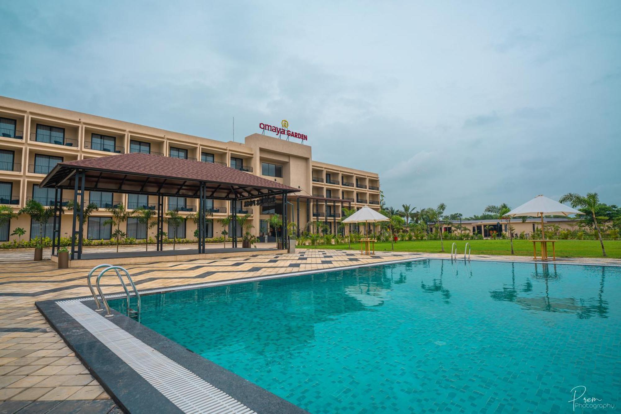 Hotel Omaya Garden Райпур Екстер'єр фото